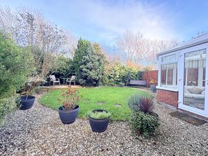 Photo 11- click for photo gallery